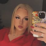 𝓢𝓪𝓻𝓪𝓱 - @sarahgummibear - Instagram