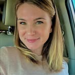 Sarah Guzzi - Facebook