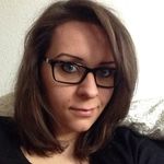 Sarah Helbig - @therealsharlian - Instagram