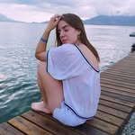 Angela Linda - @sarah_henrichi - Instagram