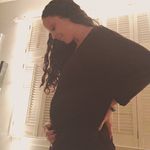 Sarah Hock - @thelovelybabybump - Instagram