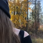 Sarah Holcombe - @sleepyfoxes3 - Instagram
