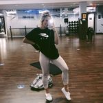 Sarah Holcombe - @sarah_holcombe_fitness - Instagram
