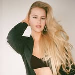 Sarah Justine - @sarahjustinemusique - Instagram
