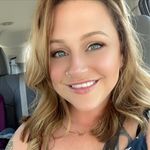 Sarah Kading - @a.midwest.hotmess - Instagram