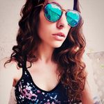 Sarah Korb - @sarahtarot - Instagram