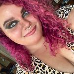 Sarah kwiatkowski - @altmakeupbarbie - Instagram