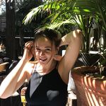 Sarah Ledger - @sarahqledger - Instagram