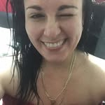 Sarah Leuzzi - @misshuskie - Instagram
