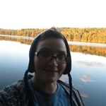 Sarah Liles - @sarah.liles.35 - Instagram
