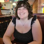 Sarah Nale - @sarah_rah_sisboombah - Instagram