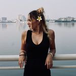Sarah Nicolas - @sarahnclas - Instagram