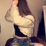 Sarah Pellerin - @sarah_vs_me - Instagram