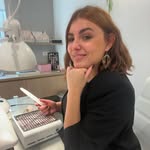 Sarah Perini -  Makeup&Nails Artist - @sarah_makeupartist_lalouviere - Instagram