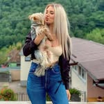 Sarah - @sarahpester4 - Instagram