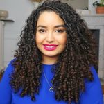 Sarah - Petite Curly - @petitecurly - Instagram