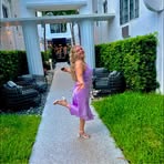 Sarah Phaneuf - Facebook