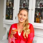 Sarah Pinder - @sarahmeg0116 - Instagram