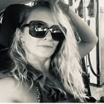 sarahrayes - @sarahrayes - Instagram