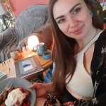 Sarah Rutt - @cbeautyneverything - Instagram