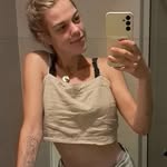@sarahshine888 - Instagram
