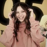noemi ☆ 1st - @sarahsslight - Instagram