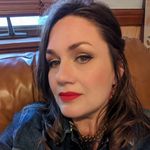 Sarah Spinks - @sarahsspinks - Instagram