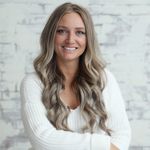 Sarah Pieters-Spinks - @sarahsellsthepnw - Instagram