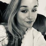Sarah Strickler - @itstricky9x - Instagram