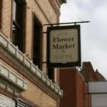 Sarah Talbott - @the_flower_market_np - Instagram