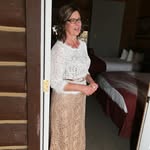Sarah Tenney - @hobackruth - Instagram