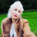 Sarah Thackeray - @vinylray1 - Instagram