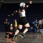 Sarah Gemlo/Chippa Tooth - @sarahgemlo - Instagram