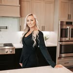 Sarah Ullrich - @sarahullrich_truehomes - Instagram