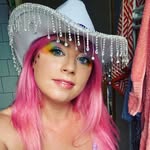 Sarah Vernon - @sarah_in_wonderlust - Instagram