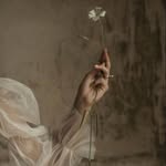 Sarah Warda Yamouni - @waa_may - Instagram