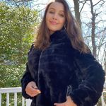 Sasha Benson - @sasha.benson.735 - Instagram