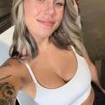 Sasha Collins - @sashacolins28 - Instagram