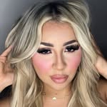 Sasha Shanell Gutierrez - @thebeauticiansasha - Instagram