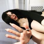 777 - @sasha.riddle.16 - Instagram