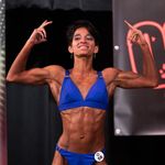 Sasha Wiggins - @lensstayfit - Instagram
