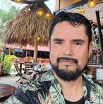 Saul Mayer - Facebook
