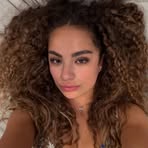 Savannah Buisson - Facebook