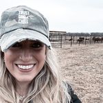 Savannah Compton - @saltywithsav - Instagram