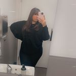 Savannah Fields - @savannahfieldsstylist - Instagram