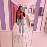savannah mitchell - @savsbooksandbrews - Instagram