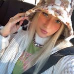 savannah stuart - @sxcrislin - Instagram