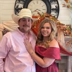 Savannah Wall - Facebook