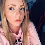 Scarlett Barrett - Facebook