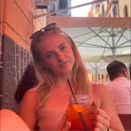 Scarlett Bond - Facebook